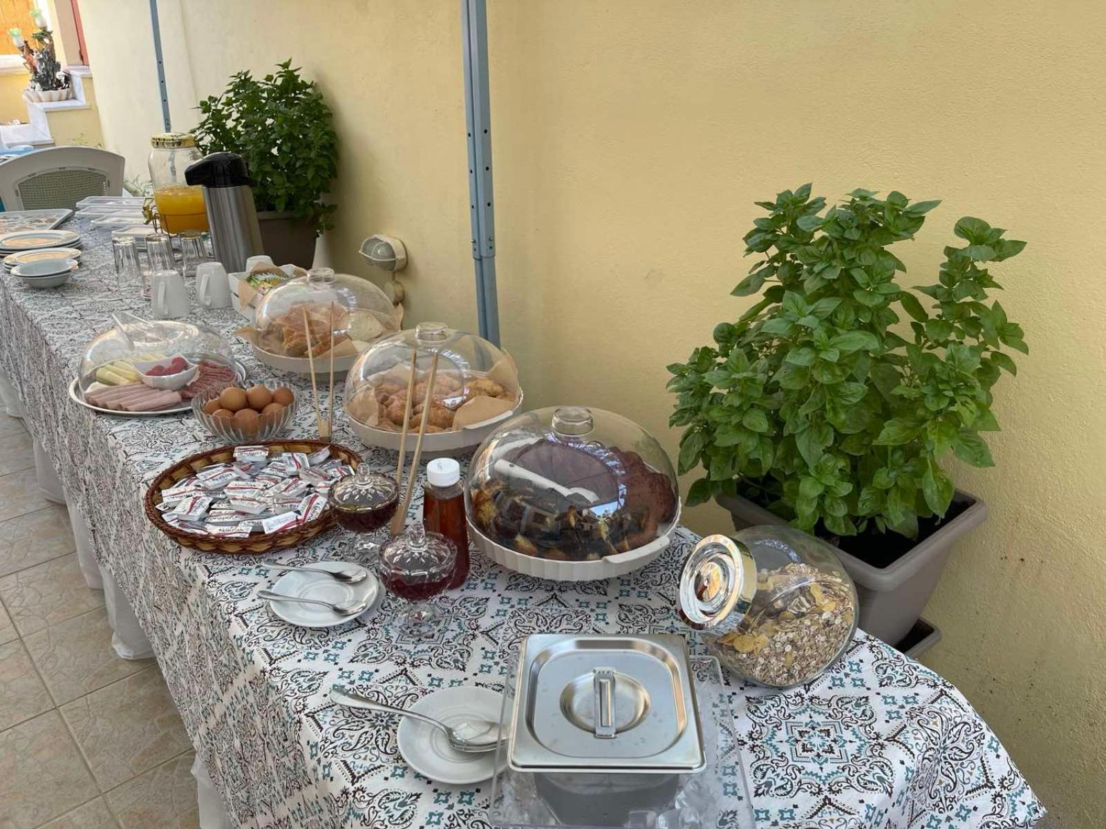 Villa Pinotsi Đảo Sými Ngoại thất bức ảnh