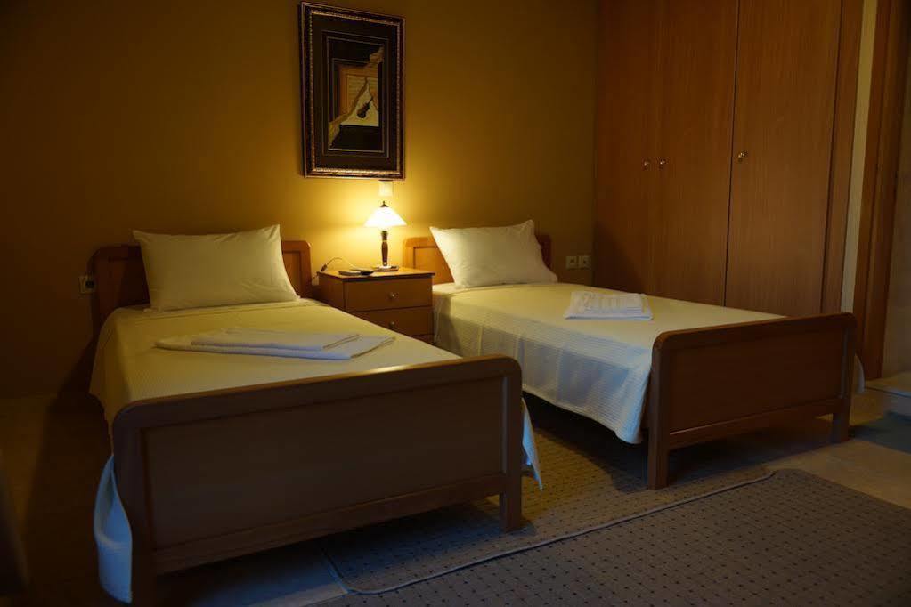 Villa Pinotsi Đảo Sými Ngoại thất bức ảnh