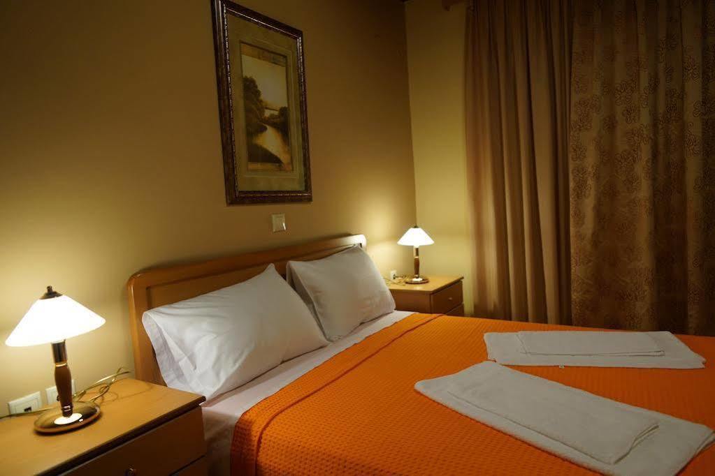 Villa Pinotsi Đảo Sými Ngoại thất bức ảnh